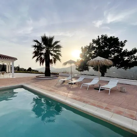 Villa Luxury - Breathtaking Views - Hot Tub - 15' To *